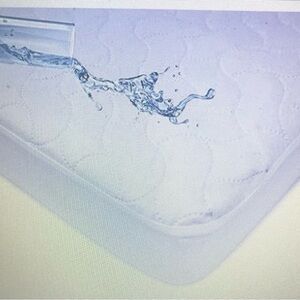 Water proof fitted crib/toddler mattress